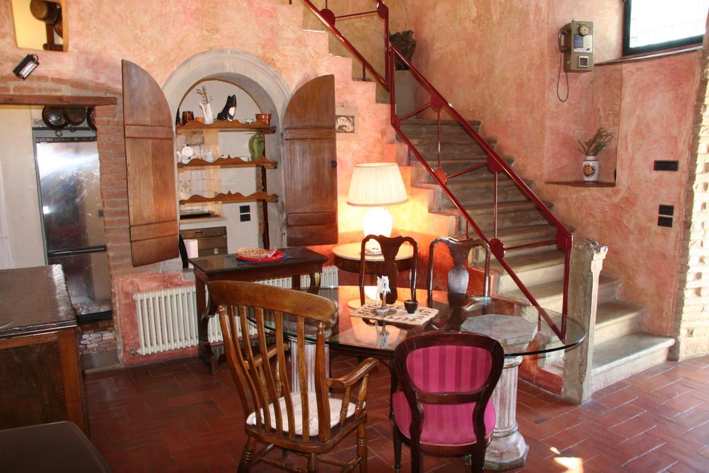 Poggio Alla Pieve Relais 칼렌자노 객실 사진